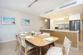 Darwin Waterfront Penthouse