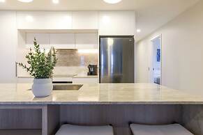 Darwin Waterfront Penthouse