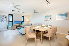 Darwin Waterfront Penthouse