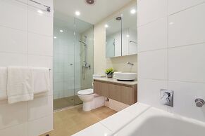 Darwin Waterfront Penthouse