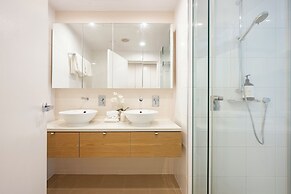 Darwin Waterfront Penthouse