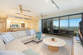 Darwin Waterfront Penthouse