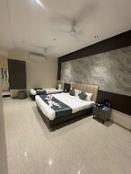 Hotel Govind Regency
