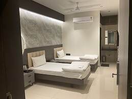 Hotel Govind Regency