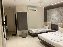 Hotel Govind Regency