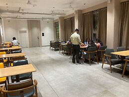 Hotel Govind Regency