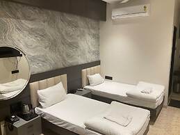 Hotel Govind Regency