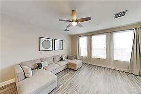 Beautiful Family Townhome, Near The Parks - 8000-104
