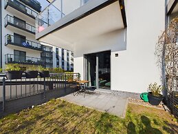 Gdańsk Apartment With Terrace by Renters
