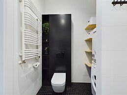 Gdańsk Apartment With Terrace by Renters