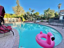 Paradise Vacation Estate Near Universal Studios