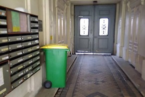 Lafayette Classic Parisian