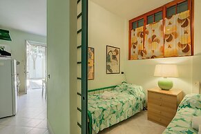 Rosemary Trilo 6 200 mt From sea