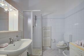 Rosemary Trilo 6 200 mt From sea