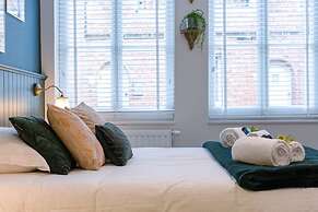 Art Deco Style Studio in the Heart of Bruges