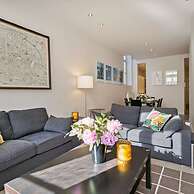 Apartment With Canal View in Heart of Bruges