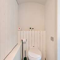 Apartment With Canal View in Heart of Bruges