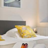 Apartment With Canal View in Heart of Bruges