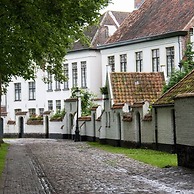 Two Guest-rooms in Stylish Villa - Free Bikes