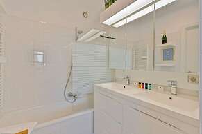 Comfortable Appartement With sea View 2 Terraces