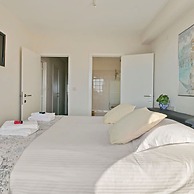 Comfortable Appartement With sea View 2 Terraces