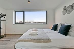 Spacious 3 Bedroom Apartment With Private Garage