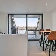 Spacious 3 Bedroom Apartment With Private Garage