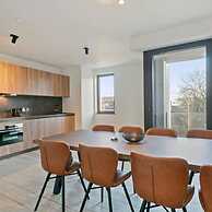 Spacious 3 Bedroom Apartment With Private Garage