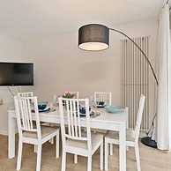 Cozy Apartment With Sea-view 1 min From Beach