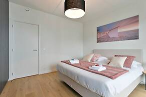 Bright Modern Apartment With Terrace Near Beach