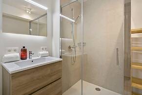 Majestic Apartment With Breathtaking Sea View