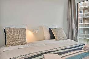 Majestic Apartment With Breathtaking Sea View