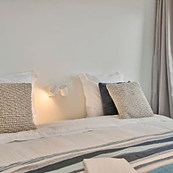 Majestic Apartment With Breathtaking Sea View