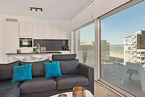 New Apartment Near the Beach With Stunning Seaview