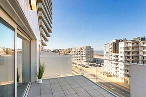 New Apartment Near the Beach With Stunning Seaview
