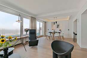 Panoramic Seaview Apartment in t Zoute