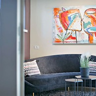 Spectacular Holiday-villa With Lounge-area and bar