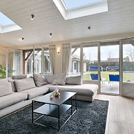 Spectacular Holiday-villa With Lounge-area and bar