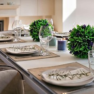 Spectacular Holiday-villa With Lounge-area and bar