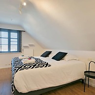 Spectacular Holiday-villa With Lounge-area and bar