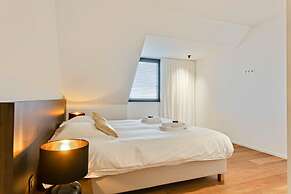 Majestic new Penthouse With 2 Parkings