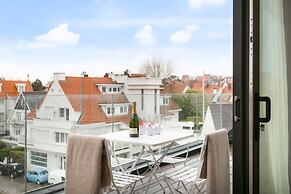 Majestic new Penthouse With 2 Parkings