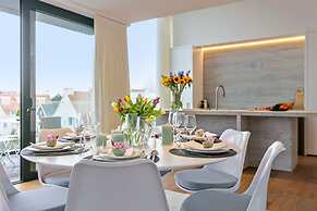 Majestic new Penthouse With 2 Parkings