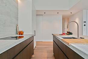 Majestic new Penthouse With 2 Parkings