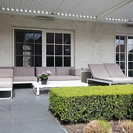 Huswell - Fabulous House for 8 People With Sunny Garden