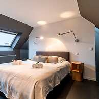 Huswell - Fabulous House for 8 People With Sunny Garden