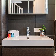 Huswell - Fabulous House for 8 People With Sunny Garden