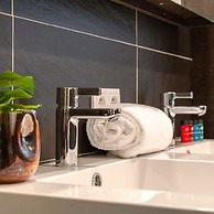 Huswell - Fabulous House for 8 People With Sunny Garden