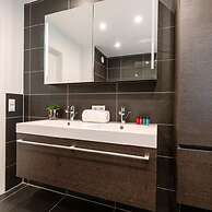 Huswell - Fabulous House for 8 People With Sunny Garden