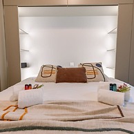 Comfortable 2 Bedroom Apartment With Sea-view